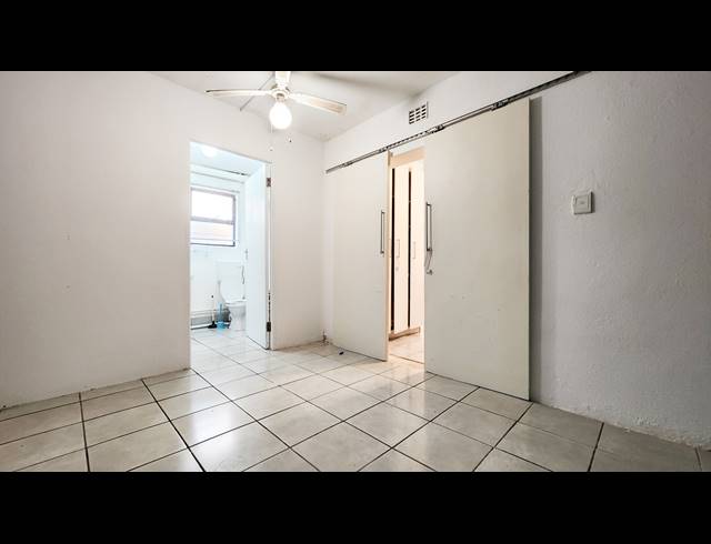 2.5 BEDROOM APARTMENT TO LET IN BLOUBERGRANT